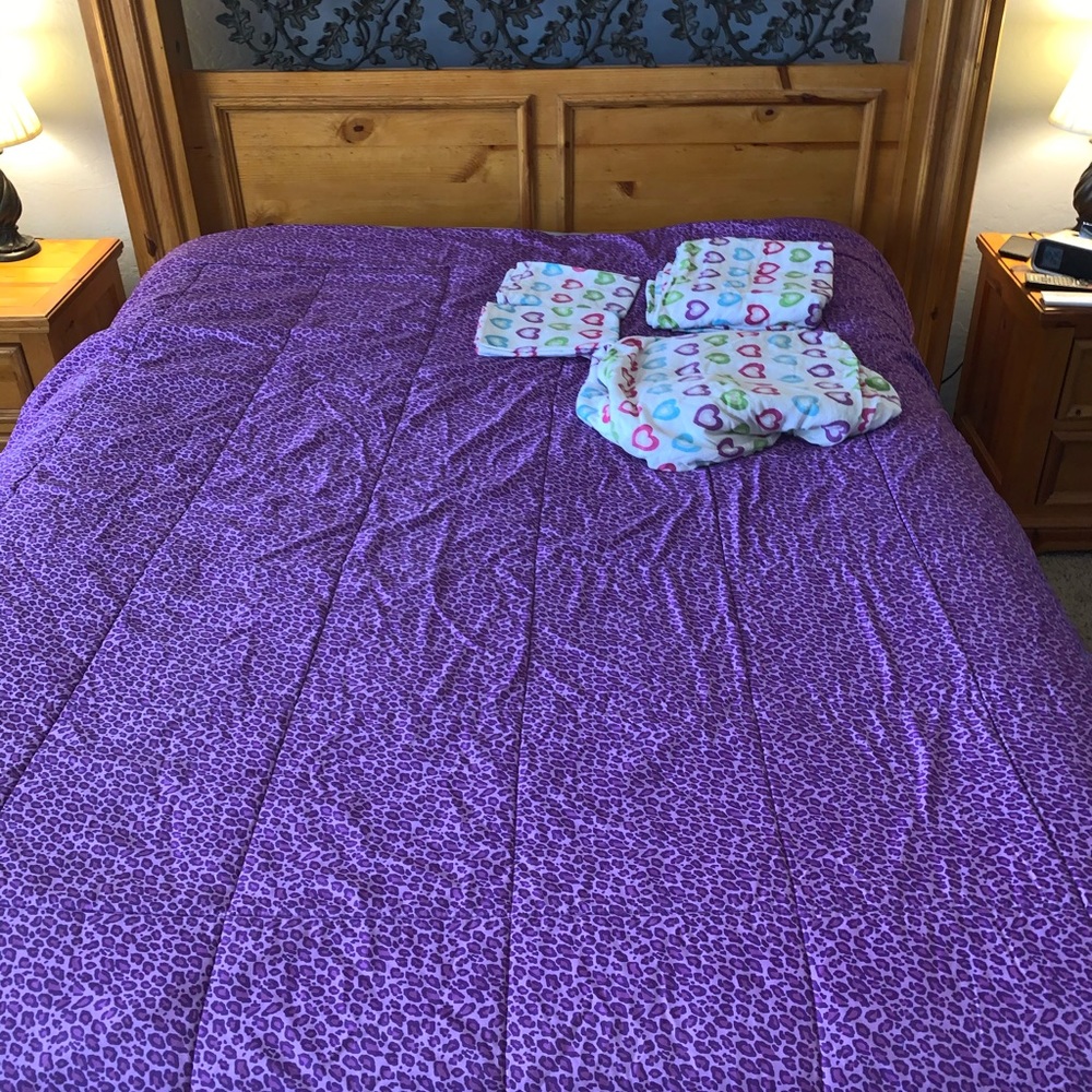 Purple, Perry Ellis Bedset